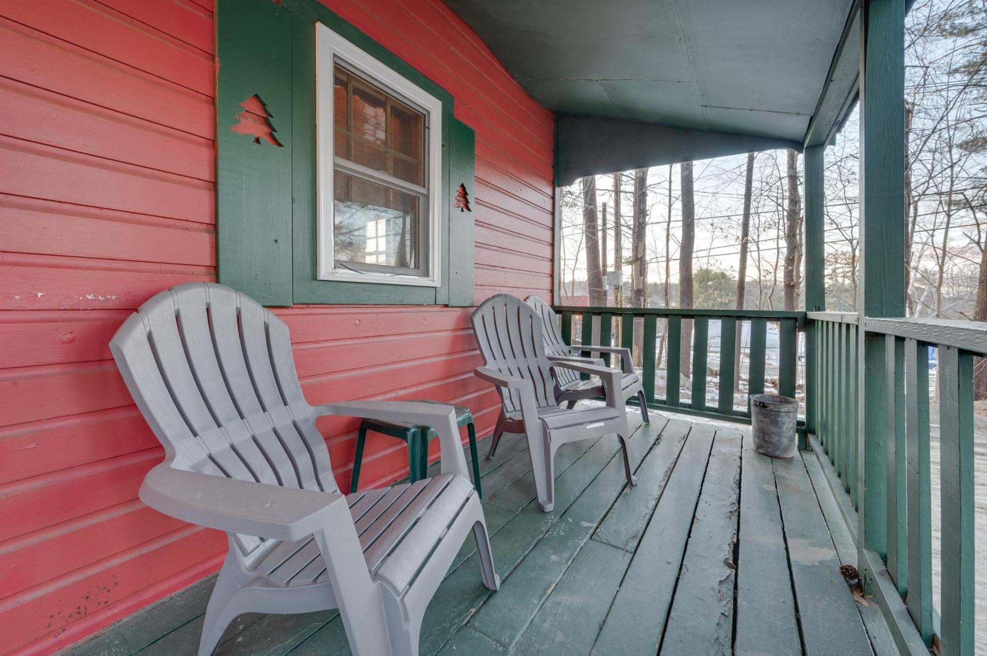Cozy Laconia Studio With Pool Access - 2 Mi To Lake! Appartement Buitenkant foto